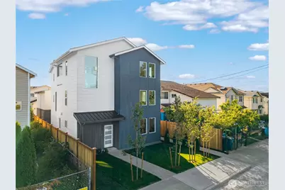 9323 Marcus Avenue S, Seattle, WA 98118 - Photo 36