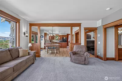 2610 Tuscany Lane, Malaga, WA 98828 - Photo 8
