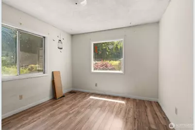 905 Peters Street, Raymond, WA 98577 - Photo 16