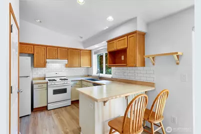 176 Dallas Street, Mount Vernon, WA 98274 - Photo 6