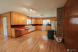 38013 US-2, Sultan, WA 98294 - Photo 8