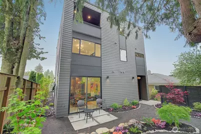 7912 34th Avenue SW, Seattle, WA 98126 - Photo 2