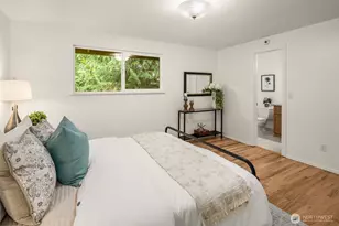 13730 SE 20th St, Bellevue, WA 98005 - Photo 16