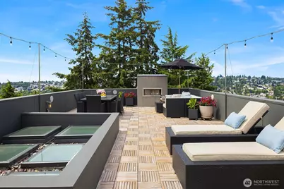 2560 12th Avenue W, Seattle, WA 98119 - Photo 4