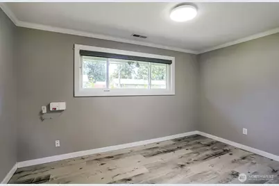21801 51st Avenue W, Mountlake Terrace, WA 98043 - Photo 24