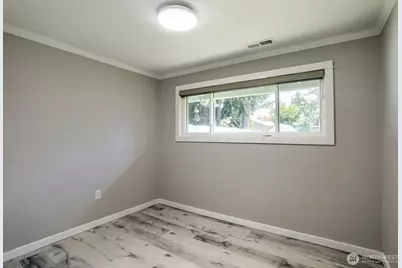 21801 51st Avenue W, Mountlake Terrace, WA 98043 - Photo 22