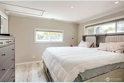 21801 51st Avenue W, Mountlake Terrace, WA 98043 - Photo 16
