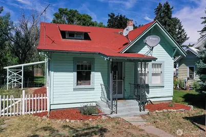 514 Ash Street S, Omak, WA 98841 - Photo 1