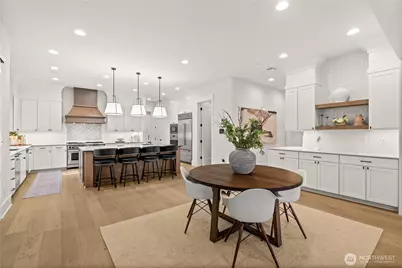 10668 SE 32nd Street, Bellevue, WA 98004 - Photo 12
