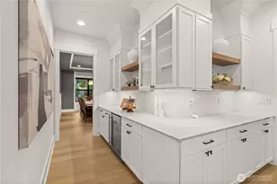 10668 SE 32nd St, Bellevue, WA 98004 - Photo 10