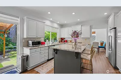 17337 SE 185th Place, Renton, WA 98058 - Photo 12