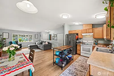 25413 31st Avenue E, Spanaway, WA 98387 - Photo 10