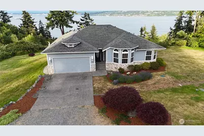 7023 Columbia Avenue, Clinton, WA 98236 - Photo 22