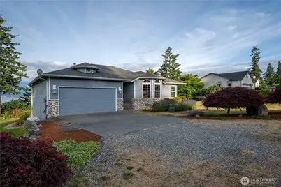 7023 Columbia Avenue, Clinton, WA 98236 - Photo 24