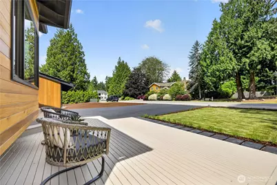 17409 NE 136th Street, Redmond, WA 98052 - Photo 2