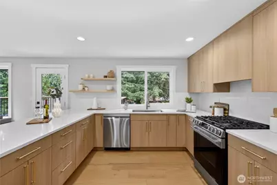 17409 NE 136th Street, Redmond, WA 98052 - Photo 14