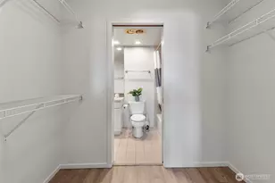 2400 8th Ave N, Seattle, WA 98109 - Photo 16