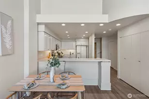 2400 8th Ave N, Seattle, WA 98109 - Photo 6