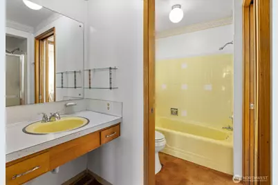 29852 Marine View Drive SW, Federal Way, WA 98023 - Photo 18