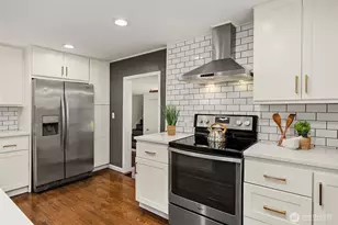 303 NW 117th St, Seattle, WA 98177 - Photo 12