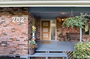 202 168th St SE, Bothell, WA 98012 - Photo 4