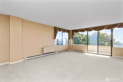 521 5th Avenue W #401, Seattle, WA 98119 - Photo 6