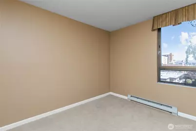 521 5th Avenue W #401, Seattle, WA 98119 - Photo 28