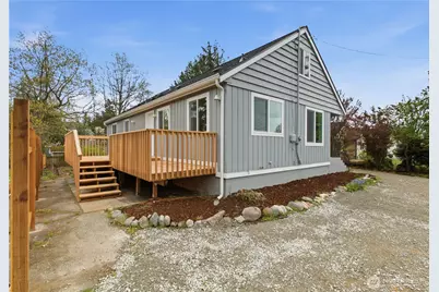 400 1/2 22 Avenue Ct, Milton, WA 98354 - Photo 2