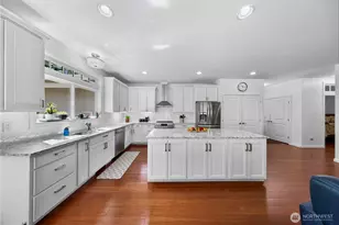 1560 Rocky Rd, Bellingham, WA 98226 - Photo 10