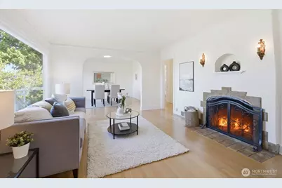 5006 Greenwood Avenue N, Seattle, WA 98103 - Photo 6
