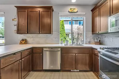 3823 Wildspitz Street SE, Lacey, WA 98503 - Photo 8