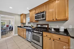 10016 SW 42nd Ave, Seattle, WA 98146 - Photo 14
