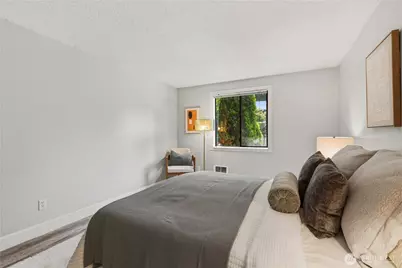 12726 NE 116th Ln #E9, Kirkland, WA 98034 - Photo 14