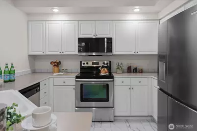 420 228th Street SW #B 102, Bothell, WA 98021 - Photo 16