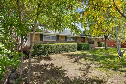 154 D Street NE, Ephrata, WA 98823 - Photo 2