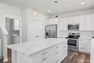 10912 118th Ave Ct E, Anderson Island, WA 98303 - Photo 8