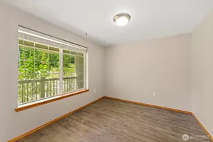 12305 523rd St E, Eatonville, WA 98328 - Photo 4