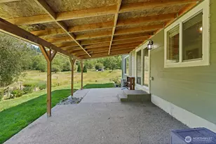 12305 523rd St E, Eatonville, WA 98328 - Photo 30