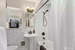 946 N 83rd St, Seattle, WA 98103 - Photo 8