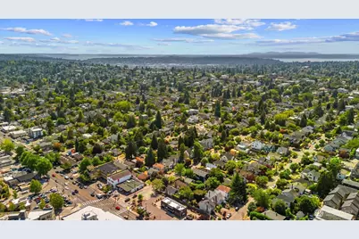 946 N 83rd Street, Seattle, WA 98103 - Photo 22