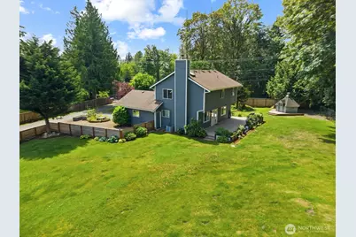 131 146th Street SW, Lynnwood, WA 98087 - Photo 1