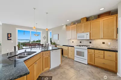 784 Gladstone Drive, Camano Island, WA 98282 - Photo 6