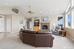784 Gladstone Dr, Camano Island, WA 98282 - Photo 12