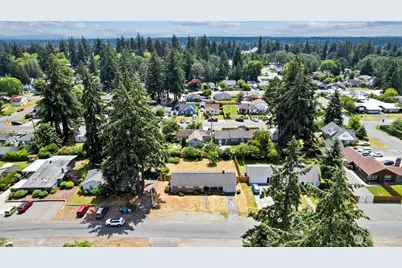 808 117th Street S, Tacoma, WA 98444 - Photo 32