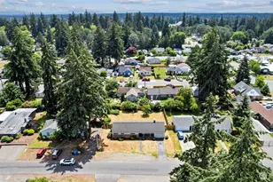 808 117th St S, Tacoma, WA 98444 - Photo 32