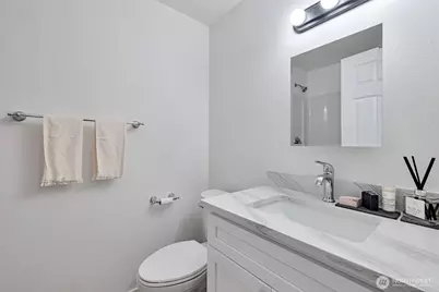 6325 S Eddy Court, Seattle, WA 98118 - Photo 4