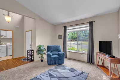 1112 131st Street Ct E, Tacoma, WA 98445 - Photo 4
