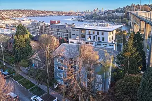 909 N 35th St, Seattle, WA 98103 - Photo 34