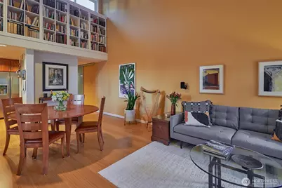 909 N 35th Street #403, Seattle, WA 98103 - Photo 6