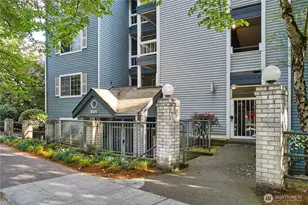 909 N 35th St, Seattle, WA 98103 - Photo 32